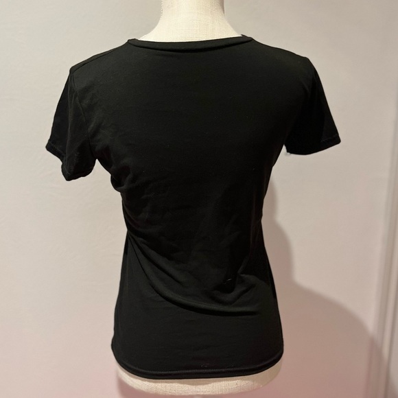 ‘ One Love ‘ graphic Tee in small - Picture 2 of 2